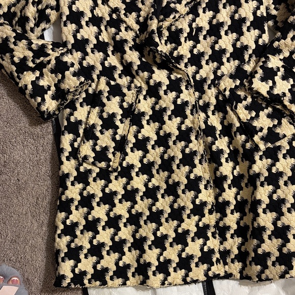 Alice + Olivia White and Black Pea Coat - Picture 6 of 7